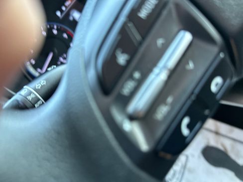 Used 2021 Hyundai Kona SE w/ Cargo Package image 9