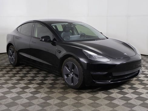 Used 2023 Tesla Model 3 Standard Range image 53