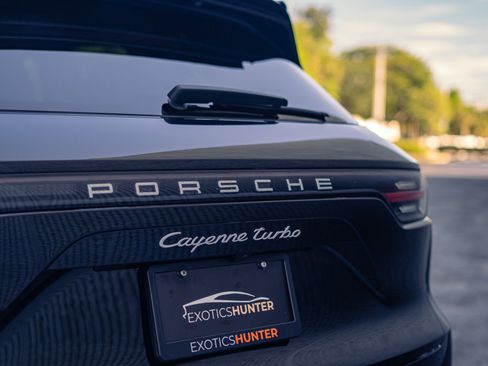 Used 2019 Porsche Cayenne Turbo AWD/4WD image 19