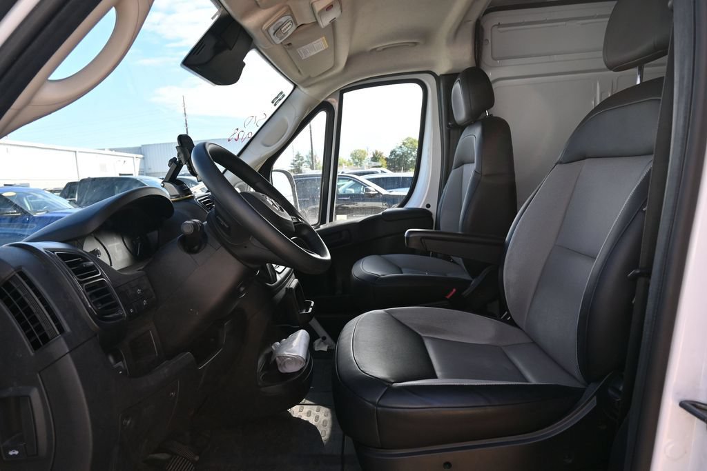 Used 2026 RAM ProMaster 2500 w/ Convenience Group FWD image 12