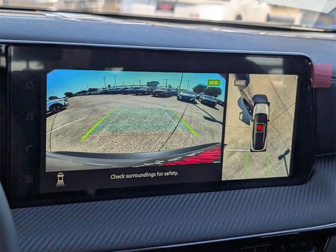 New 2026 Nissan Kicks SR image 12