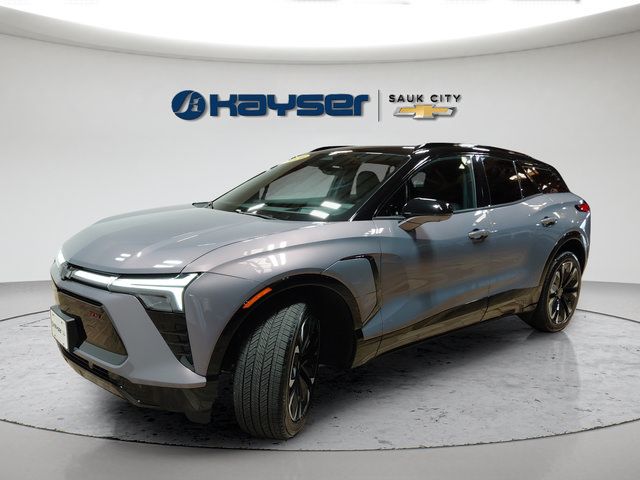 Used 2026 Chevrolet Blazer EV RS AWD/4WD image 3