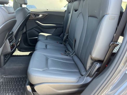 Used 2024 Audi Q7 2.0T Premium Plus w/ Premium Plus Package AWD/4WD image 19