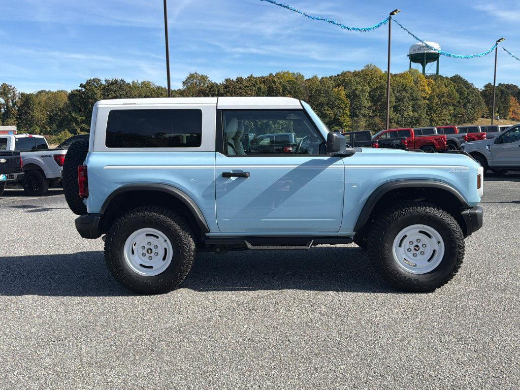 Used 2024 Ford Bronco Heritage Edition AWD/4WD image 8