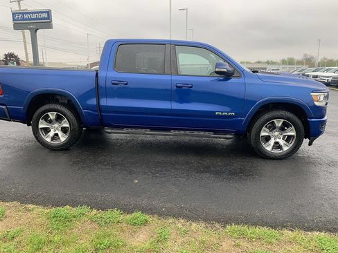 Used 2019 RAM 1500 Laramie w/ Sport Appearance Package AWD/4WD image 9
