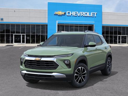 New 2026 Chevrolet TrailBlazer LT w/ Convenience Package FWD image 6