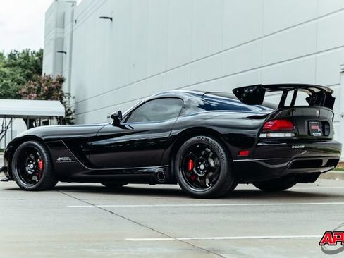 Used 2009 Dodge Viper ACR RWD image 48
