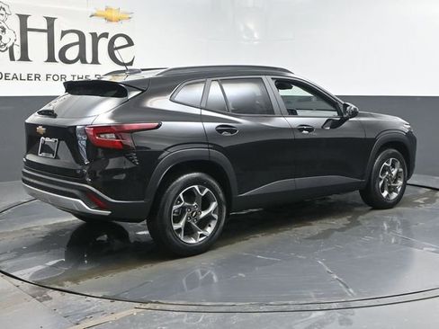 New 2026 Chevrolet Trax LT w/ Sunroof Package image 28