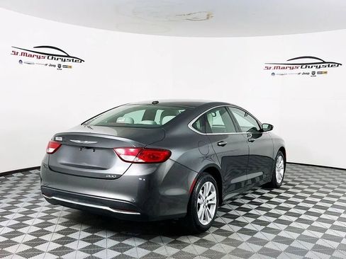 Used 2015 Chrysler 200 Limited w/ Convenience Group image 9