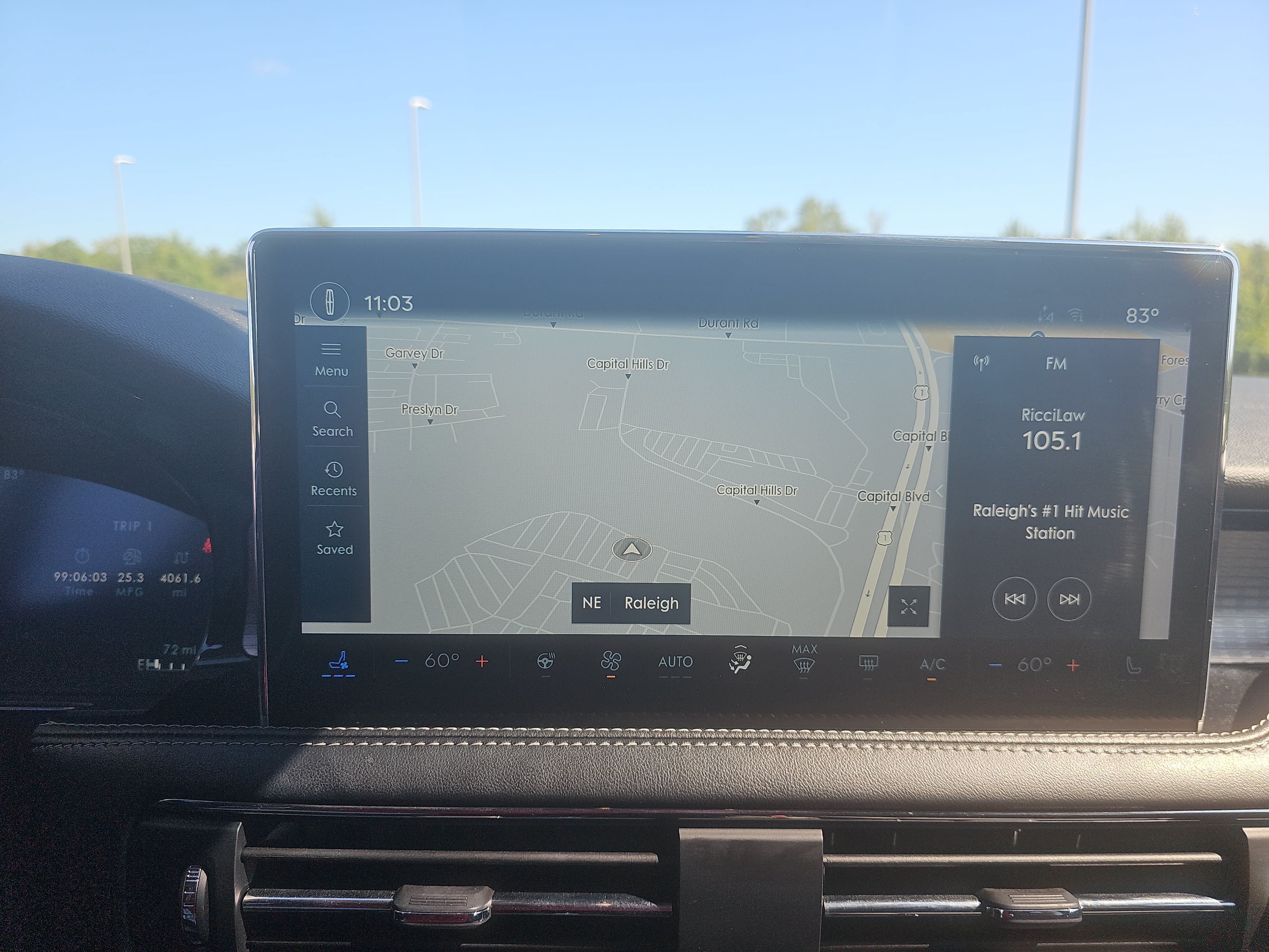 Used 2023 Lincoln Corsair AWD w/ Equipment Group 101A image 23
