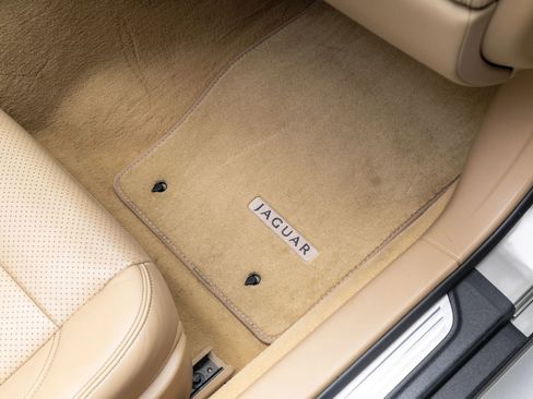 Used 2012 Jaguar XK Convertible RWD image 34