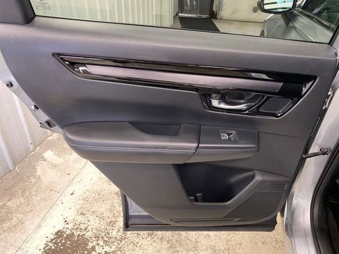 Used 2025 Honda CR-V EX-L image 24