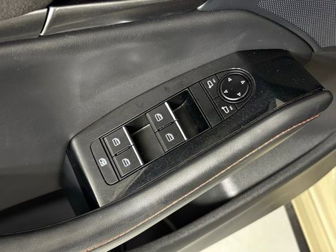 Used 2024 MAZDA MAZDA3 s image 18