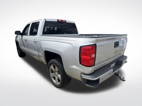 Used 2018 Chevrolet Silverado 1500 LT w/ Texas Edition RWD image 3