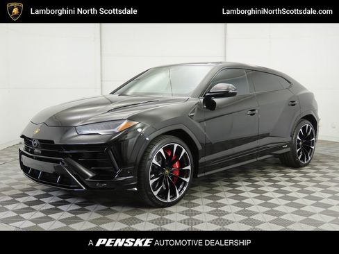 Used 2024 Lamborghini Urus S image 1