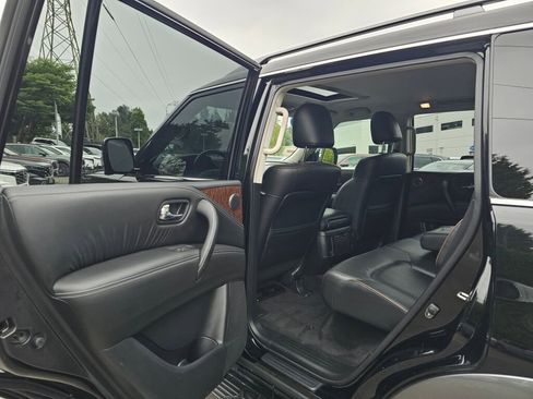 Used 2020 Nissan Armada SL w/ Premium Package image 21