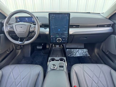 Used 2023 Ford Mustang Mach-E Select image 11