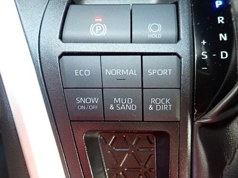 Certified 2025 Toyota RAV4 XLE AWD/4WD image 26