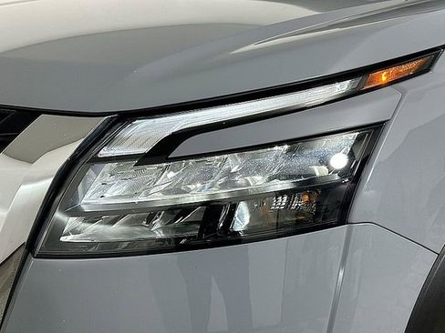 Used 2025 Nissan Pathfinder Platinum w/ Cargo Package AWD/4WD image 36