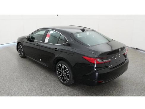 New 2026 Toyota Camry XLE image 5