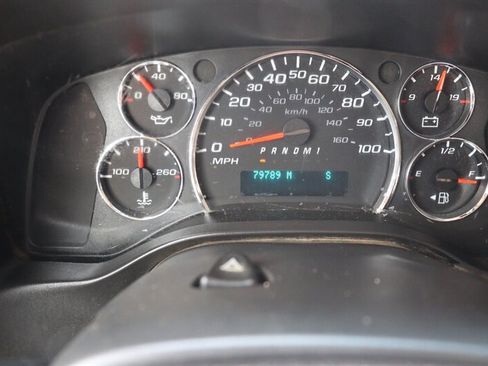 Used 2018 Chevrolet Express 3500 LT w/ LT Preferred Equipment Group RWD image 10