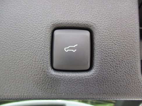 New 2025 Ford Escape SE image 24