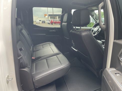 Used 2023 GMC Sierra 1500 Denali w/ Technology Package AWD/4WD image 30