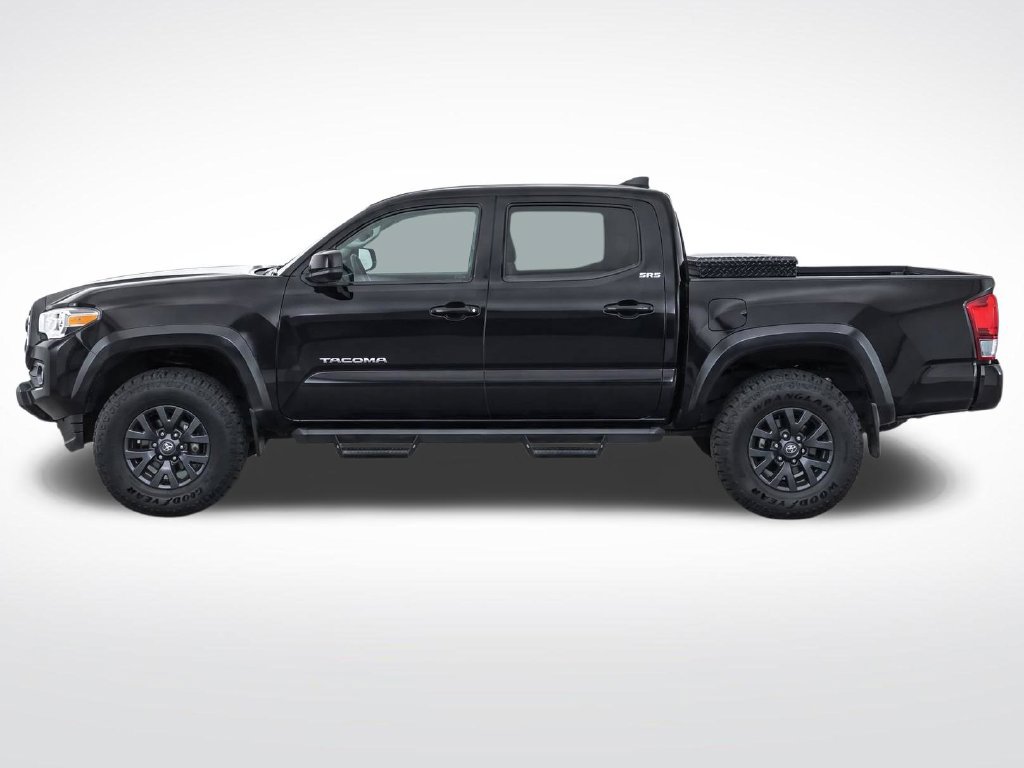 Used 2023 Toyota Tacoma SR5 w/ Technology Package RWD image 7