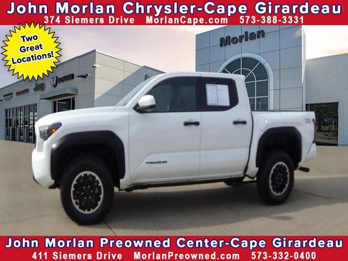 Used 2025 Toyota Tacoma TRD Off-Road image 1