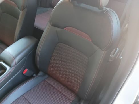 Used 2026 Nissan Kicks SR FWD image 9