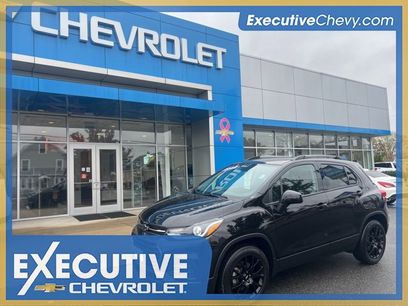 Used 2022 Chevrolet Trax LT w/ Midnight Edition