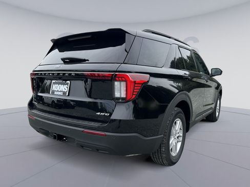 New 2026 Ford Explorer Active AWD/4WD image 7