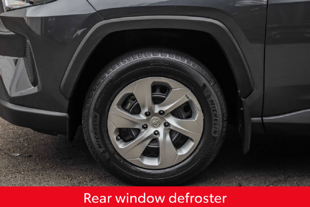 Used 2023 Toyota RAV4 LE AWD/4WD image 13