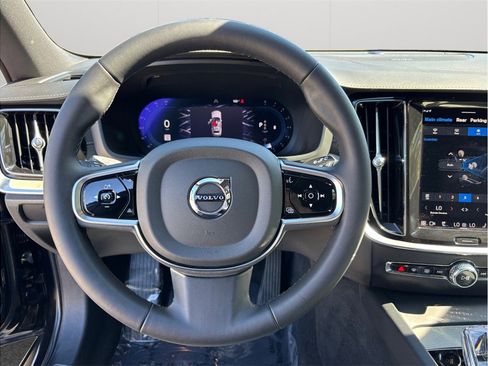 Used 2024 Volvo V60 B5 Cross Country Ultimate w/ Climate Package AWD/4WD image 28