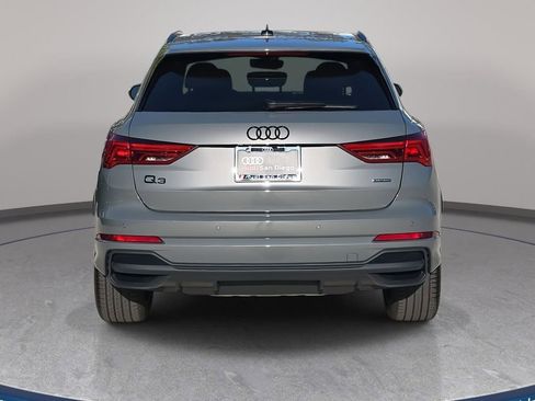 Certified 2025 Audi Q3 2.0T Premium w/ Convenience Package image 4