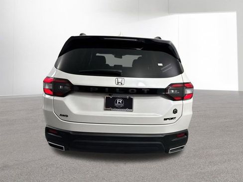 Certified 2023 Honda Pilot Sport image 34