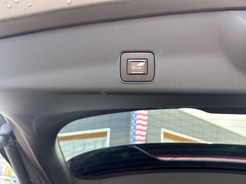 Used 2021 Chevrolet TrailBlazer ACTIV w/ Sun and Liftgate Package image 17