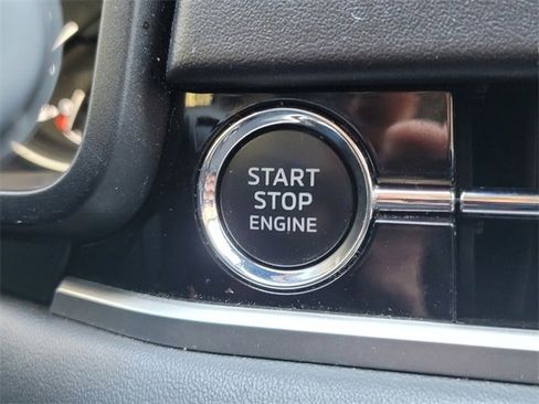 Used 2023 Mitsubishi Outlander ES image 23