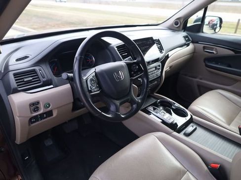 Used 2019 Honda Pilot Elite image 8