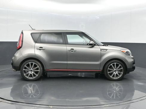 Used 2019 Kia Soul ! FWD image 25