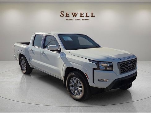 Used 2024 Nissan Frontier SV w/ SV Convenience Package image 6