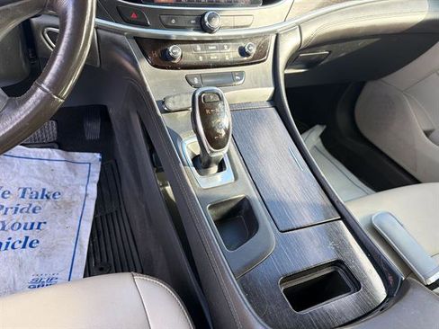 Certified 2017 Buick LaCrosse Preferred FWD image 42