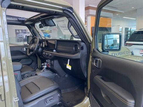 New 2025 Jeep Wrangler Unlimited Rubicon 392 image 29