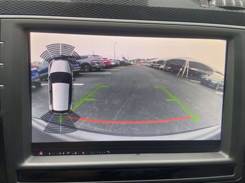 Used 2016 Volkswagen GTI Autobahn w/ Driver Assistance Package image 27