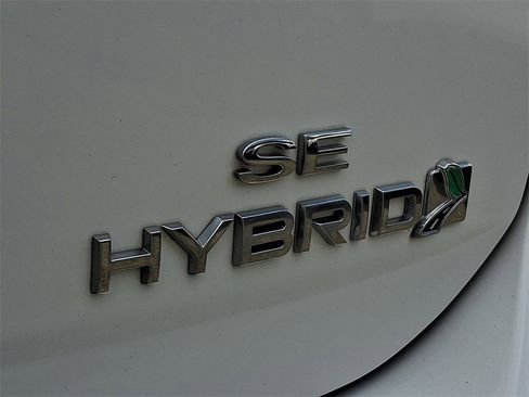 Used 2017 Ford C-MAX SE image 30