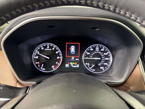 Used 2022 Subaru Outback Touring image 3