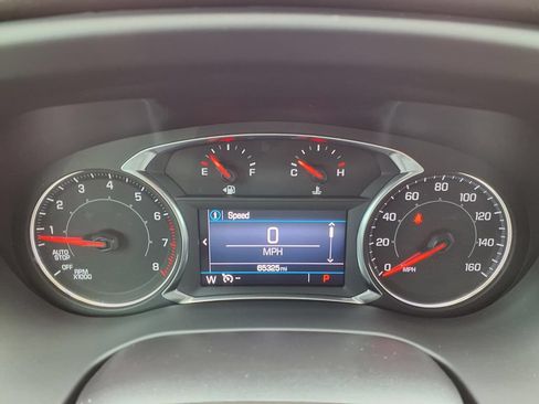 Used 2022 GMC Acadia SLE w/ Driver Convenience Package FWD image 15