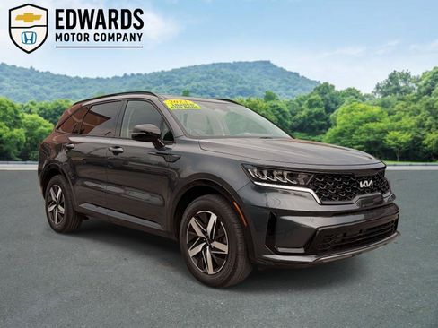 Used 2023 Kia Sorento S w/ Panoramic Sunroof Package FWD image 1