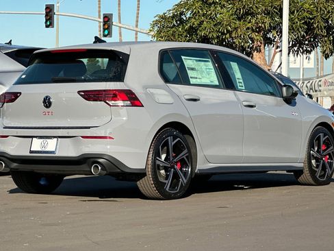 New 2026 Volkswagen GTI SE image 5