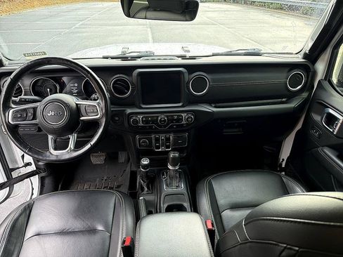 Used 2021 Jeep Wrangler Unlimited Sahara w/ Cold Weather Group image 15